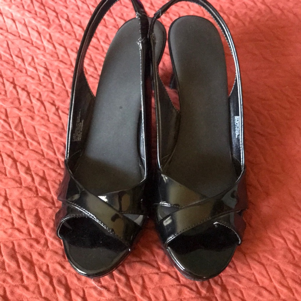 Etienne Aigner heels